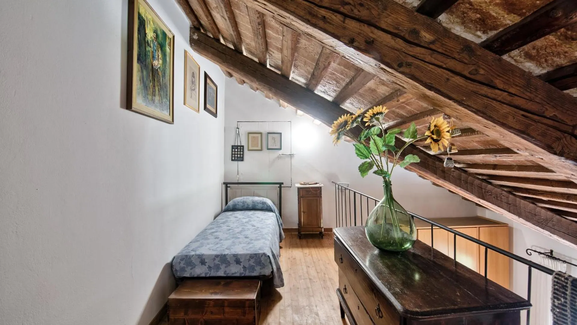 Old Well Country Mansion 3200Squarefeet Villa San Pietro Viminario Italy