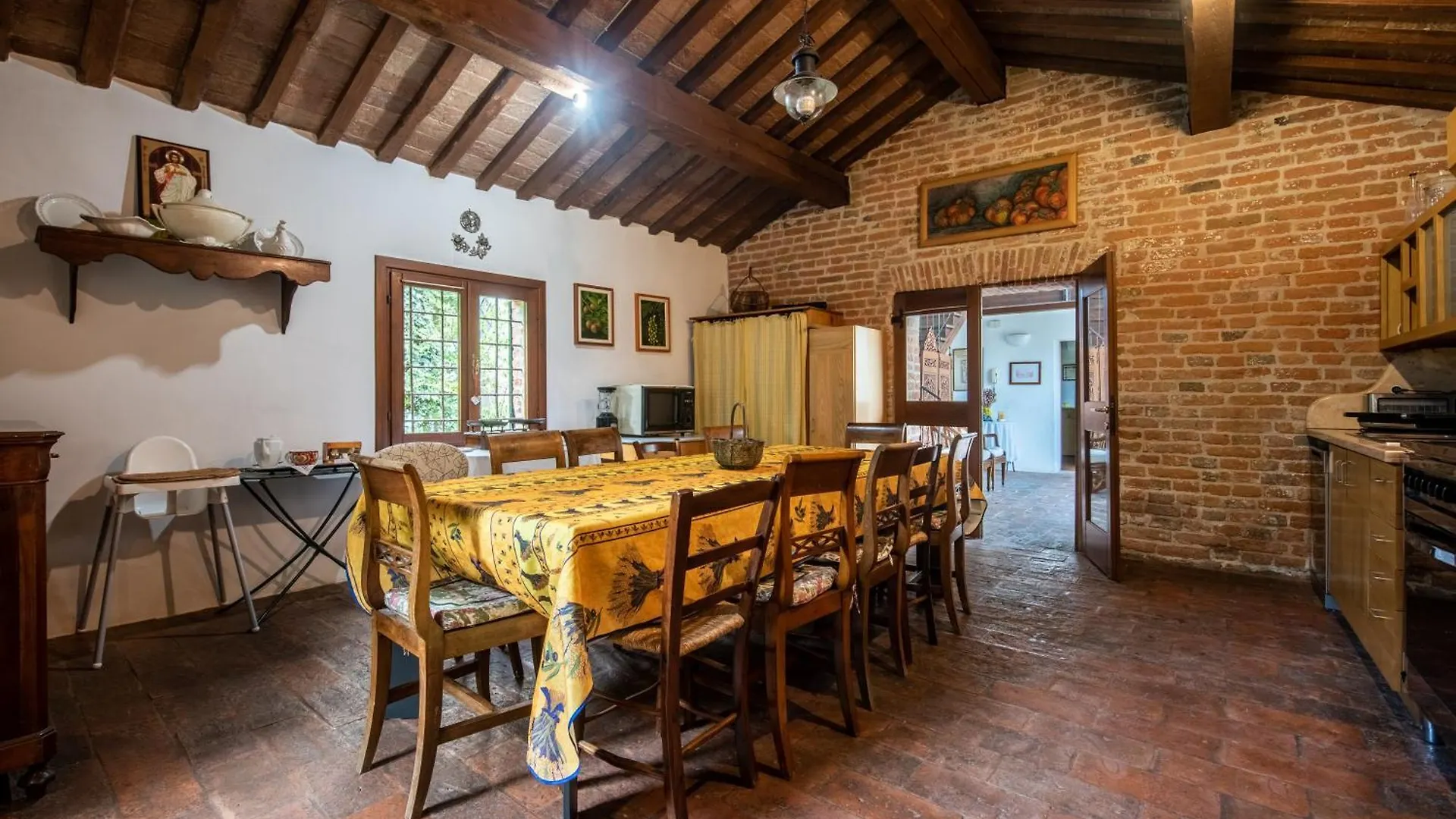 Old Well Country Mansion 3200Squarefeet Villa San Pietro Viminario 0*,  Italy
