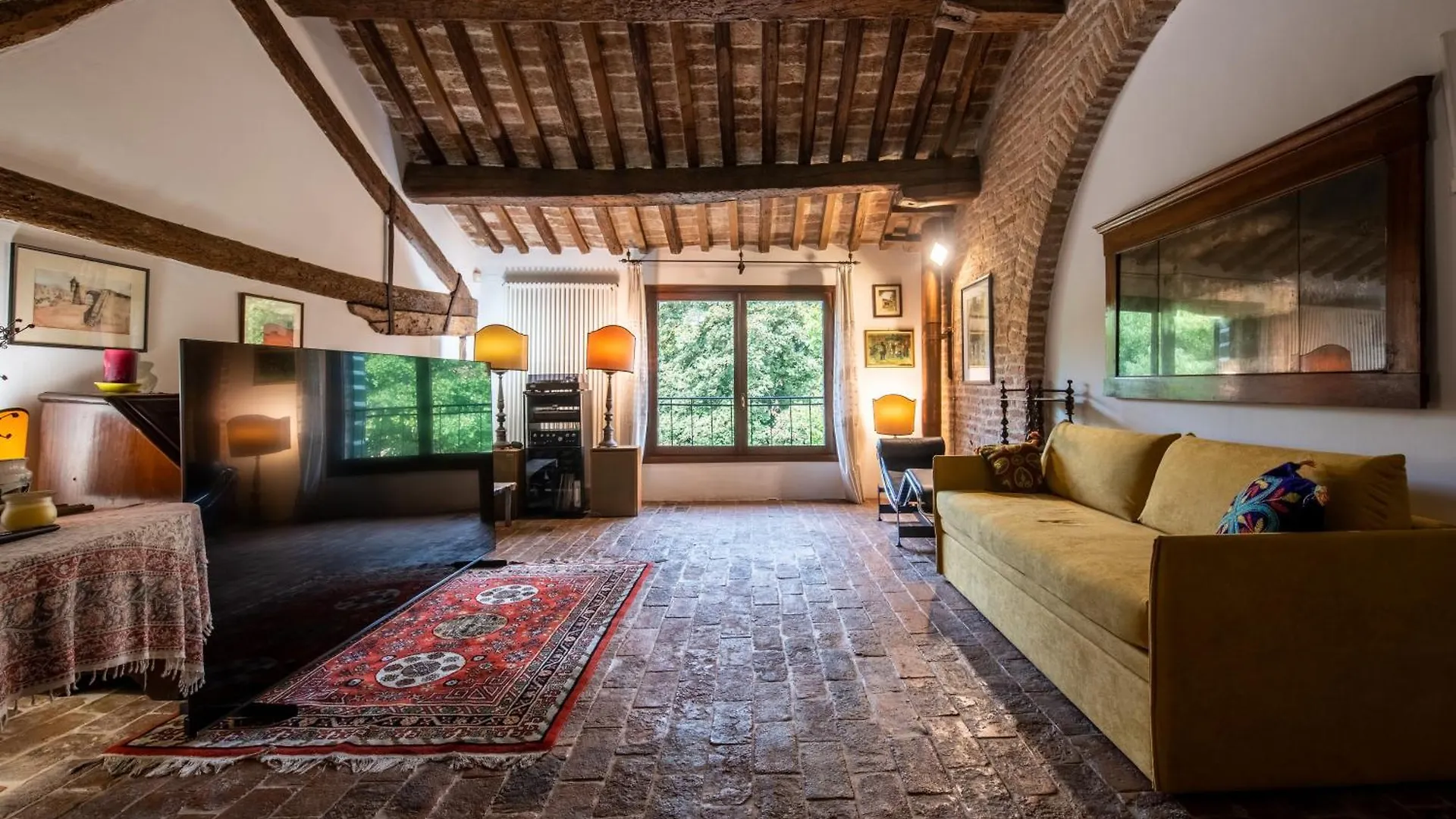 Old Well Country Mansion 3200Squarefeet Villa San Pietro Viminario