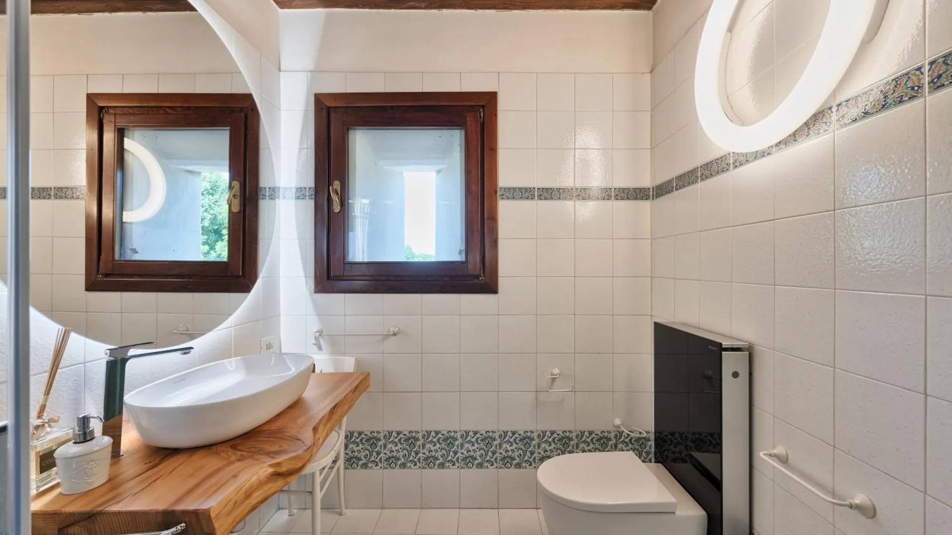 Old Well Country Mansion 3200Squarefeet Villa San Pietro Viminario